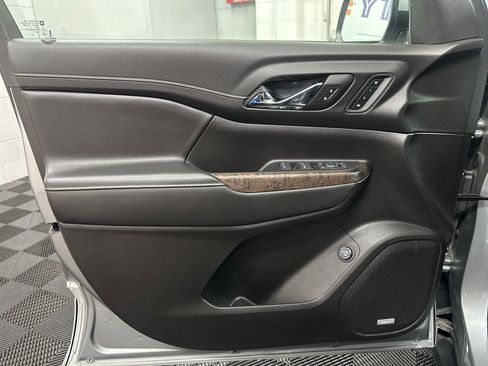 Used 2023 GMC Acadia Denali w/ Trailering Package image 19