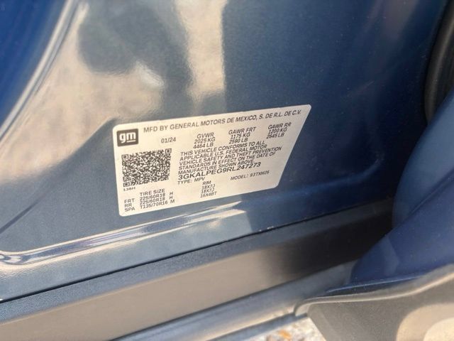Used 2024 GMC Terrain SLT FWD image 17
