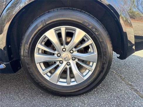 Used 2017 INFINITI QX80 w/ Driver Assistance Package image 29