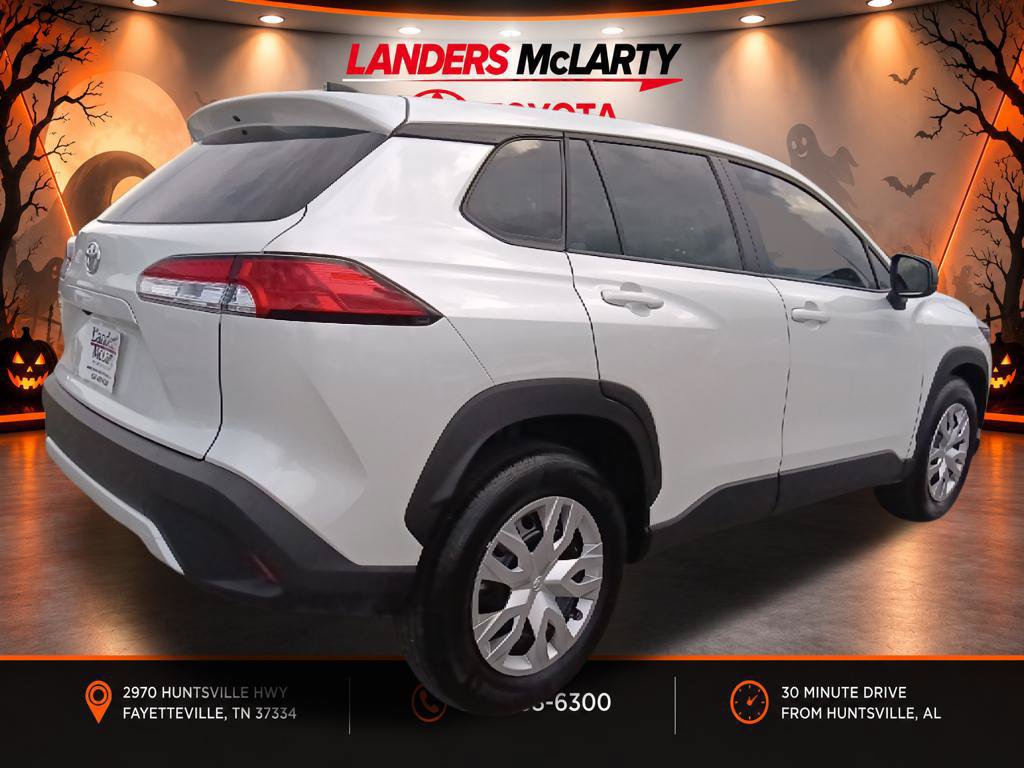 Used 2025 Toyota Corolla Cross L FWD image 3