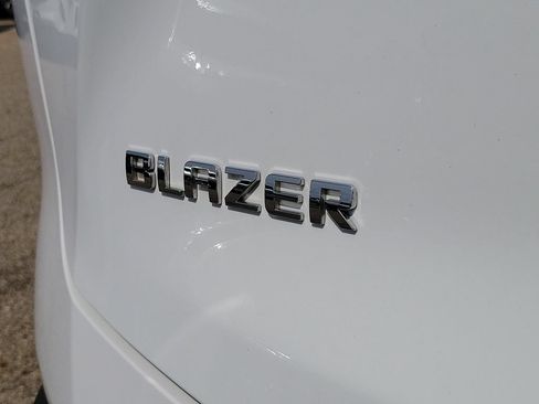 Used 2024 Chevrolet Blazer LT w/ Convenience Package FWD image 38