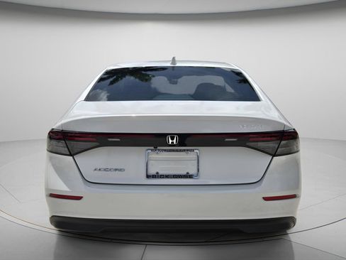 Used 2023 Honda Accord LX image 6