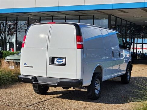 New 2025 Chevrolet Express 2500 w/ Driver Convenience Package image 5