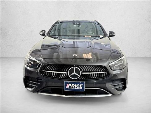 Used 2022 Mercedes-Benz E 350 Sedan image 2