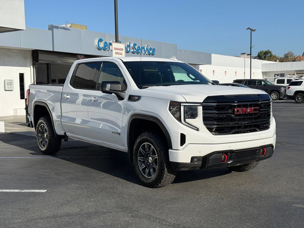 Used 2025 GMC Sierra 1500 AT4 AWD/4WD image 5