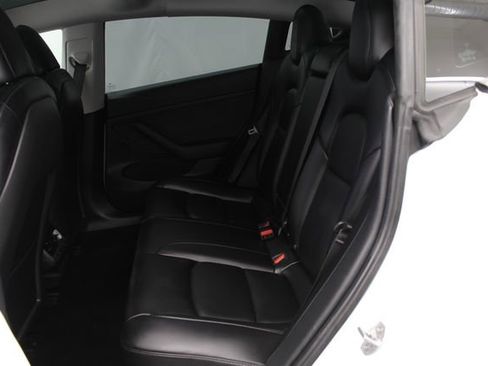 Used 2021 Tesla Model 3 Performance image 26