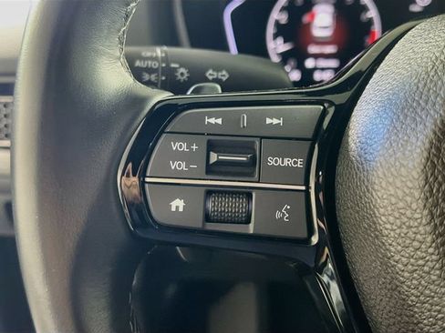 Used 2025 Honda Civic Sport image 17