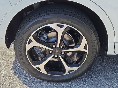 Used 2023 Ford Escape ST-Line Elite w/ Premium Technology Package image 7