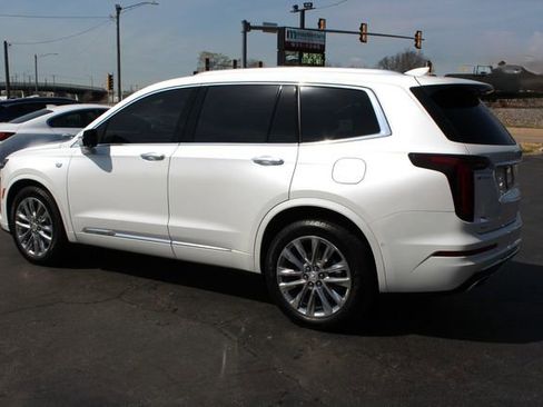 Used 2021 Cadillac XT6 Premium Luxury image 5