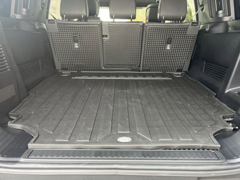 Used 2025 Land Rover Defender 130 Outbound image 27