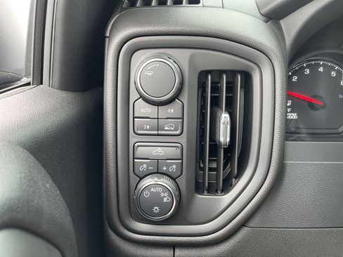 Used 2024 Chevrolet Silverado 1500 Custom AWD/4WD image 17