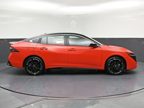 New 2026 Nissan Sentra SR w/ Floor Mat Package FWD image 25