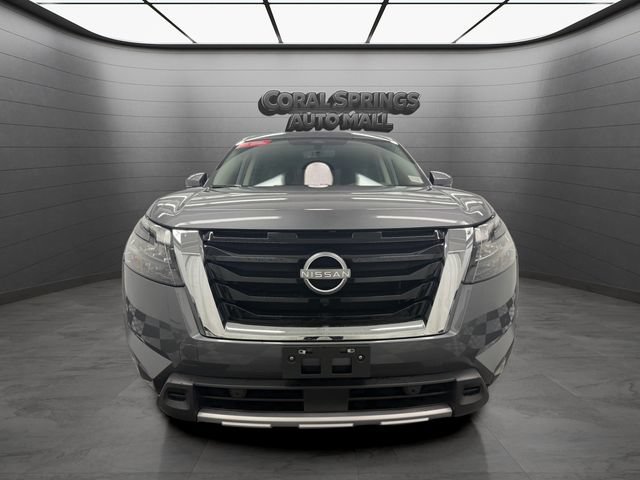 Certified 2025 Nissan Pathfinder SL FWD image 8