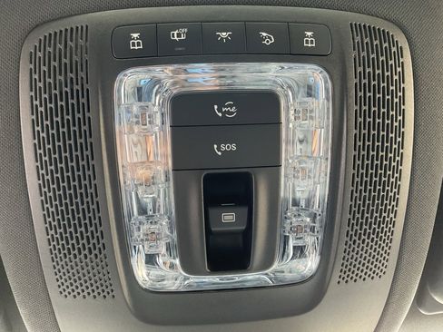 Used 2024 Mercedes-Benz GLE 350 4MATIC image 24