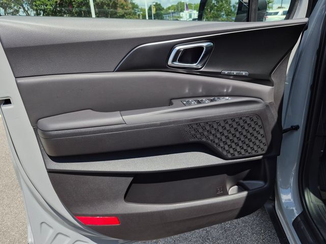 New 2027 Kia Carnival SX w/ Dark Edition Package FWD image 10