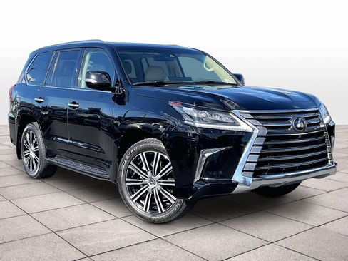 Used 2020 Lexus LX 570 4WD w/ Luxury Package image 2