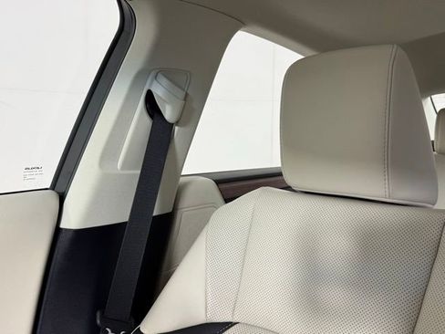 Certified 2025 Lexus ES 300h w/ Premium Package image 20