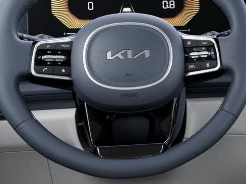 New 2026 Kia Carnival EX FWD image 23