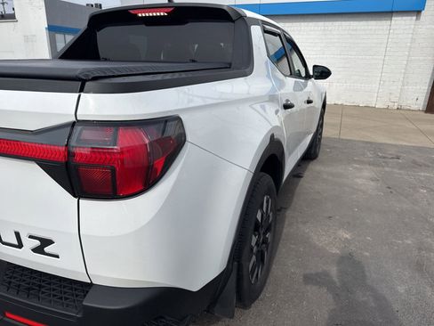 Used 2025 Hyundai Santa Cruz SE image 4