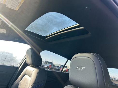 New 2026 Buick Envista Sport Touring FWD image 28