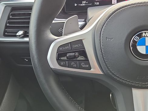 Used 2026 BMW X6 xDrive40i AWD/4WD image 19