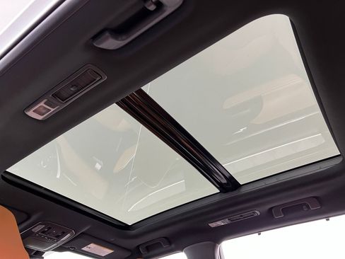 New 2026 Toyota Highlander Platinum image 20