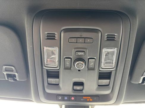 Used 2022 Chevrolet Tahoe LT w/ LT Signature Plus Package AWD/4WD image 14