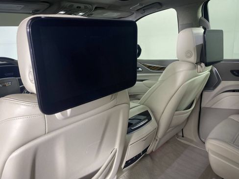 Certified 2023 Cadillac Escalade Sport Platinum AWD/4WD image 19