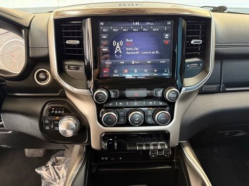 Used 2019 RAM 1500 Laramie image 22