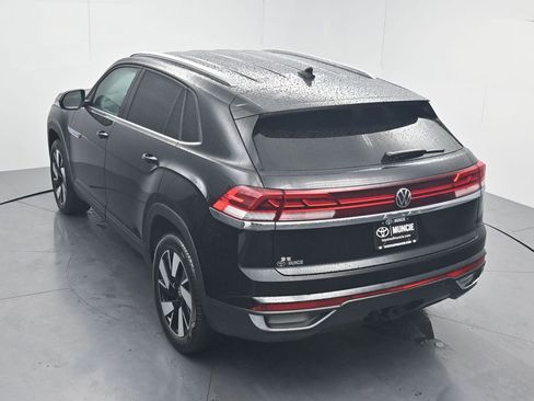 Used 2024 Volkswagen Atlas Cross Sport SE FWD image 57