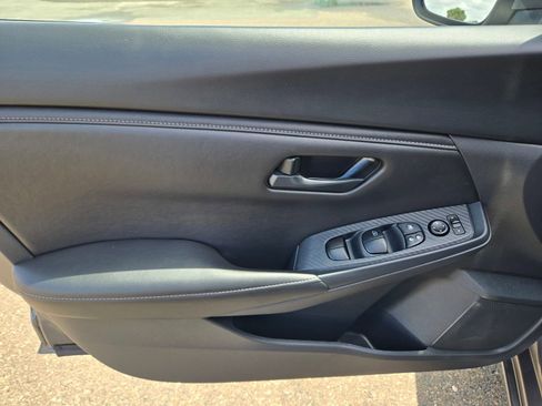 Used 2025 Nissan Sentra S FWD image 22
