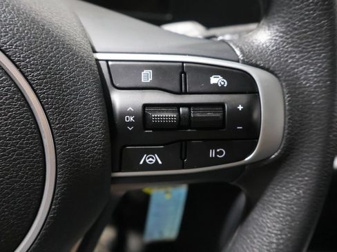 Used 2025 Kia Sportage LX AWD/4WD image 33
