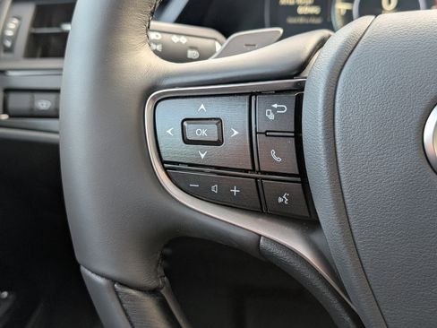 New 2025 Lexus ES 350 Ultra Luxury image 22