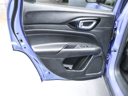 Used 2025 Jeep Compass Latitude w/ Altitude Special Edition image 34