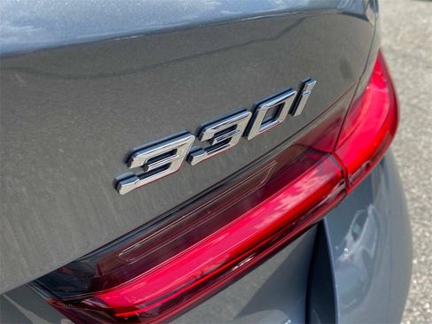 Used 2024 BMW 330i xDrive Sedan w/ Convenience Package image 11