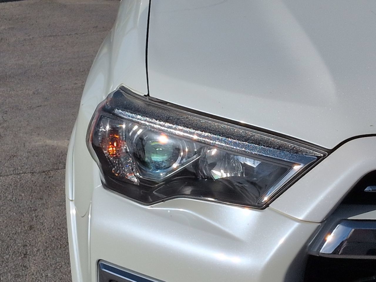 Used 2021 Toyota 4Runner Limited RWD image 9