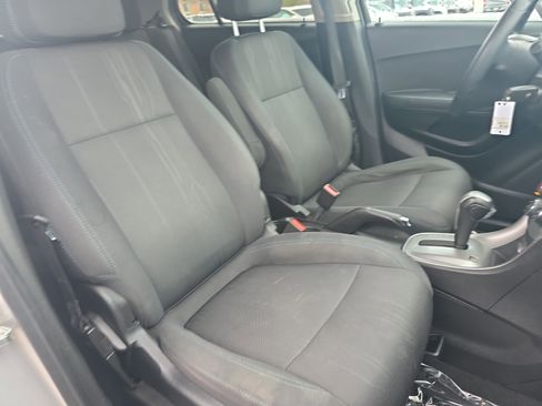 Used 2016 Chevrolet Trax LT image 9