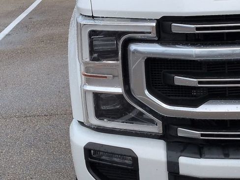 Used 2021 Ford F250 Platinum w/ FX4 Off-Road Package AWD/4WD image 10