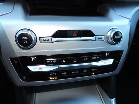 Used 2021 Ford Explorer XLT w/ Equipment Group 202A image 26