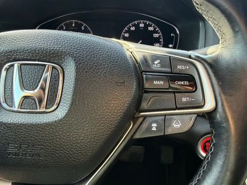 Used 2018 Honda Accord Touring image 22