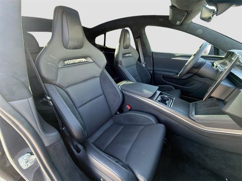 Used 2025 Tesla Model S Plaid image 17