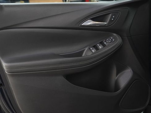 Used 2020 Buick Encore GX Preferred w/ Cold Weather Comfort Package image 19