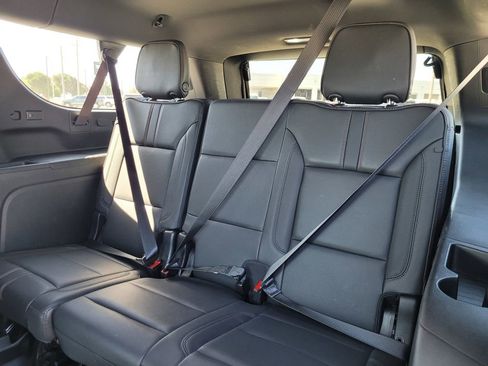 Used 2024 Chevrolet Suburban RST w/ Luxury Package AWD/4WD image 12