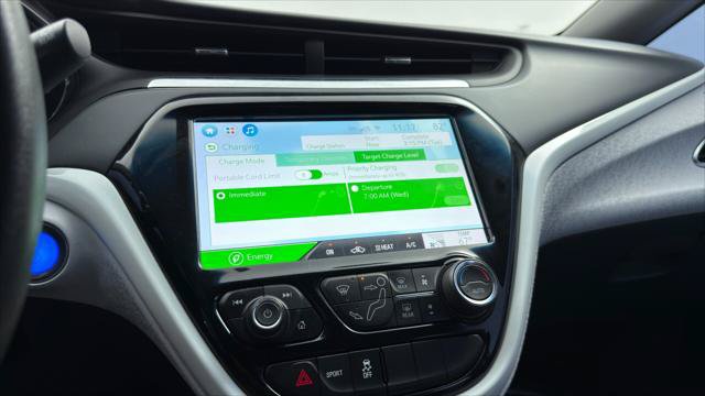 Used 2020 Chevrolet Bolt LT FWD image 34