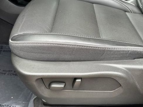 Used 2023 Buick Envision Essence FWD image 13