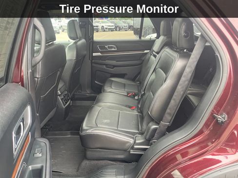 Used 2018 Ford Explorer Limited w/ Equipment Group 301A AWD/4WD image 16