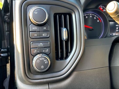 Used 2024 Chevrolet Silverado 1500 Custom AWD/4WD image 33