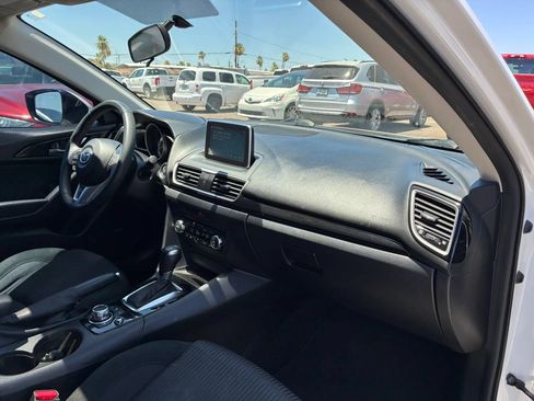 Used 2015 MAZDA MAZDA3 i Touring w/ Technology Package FWD image 26