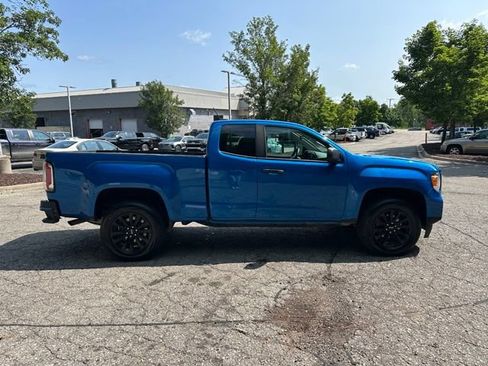 Used 2022 GMC Canyon Elevation Standard w/ Convenience Package AWD/4WD image 6