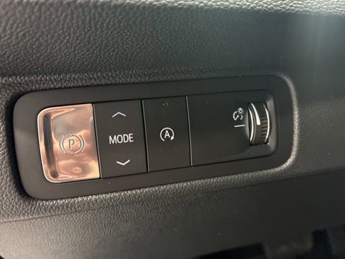 New 2026 Chevrolet Traverse LT w/ Midnight/Sport Edition FWD image 19